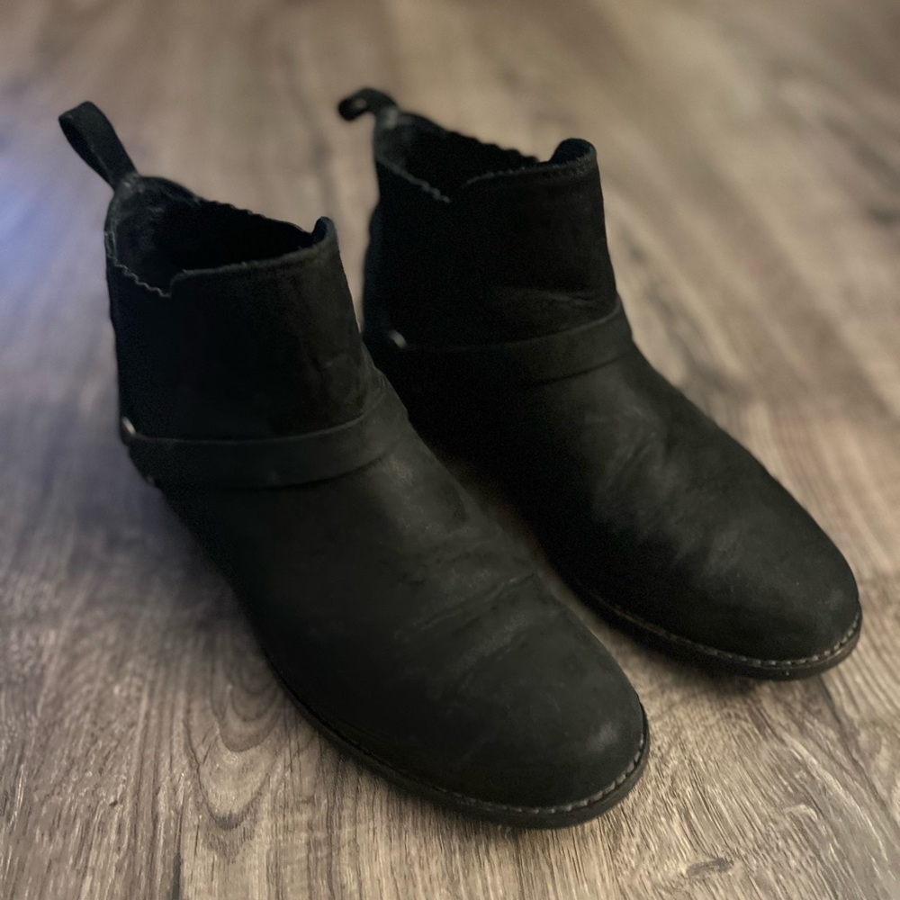 Teva Boots Ankle high black suede